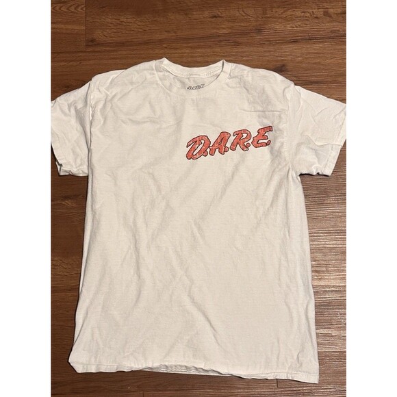 90s D.A.R.E. T-Shirt Lion Mascot Keeping Kids Off Drugs Graphic Tee REPRINT SZ M - Picture 1 of 2